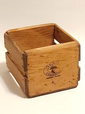 Vintage Canadian Classics Small Wooden CD Crate Box Toronto Brown HOLDS 12